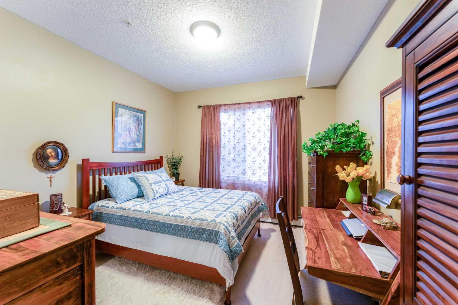206, 8 Prestwick Pond Terrace SE