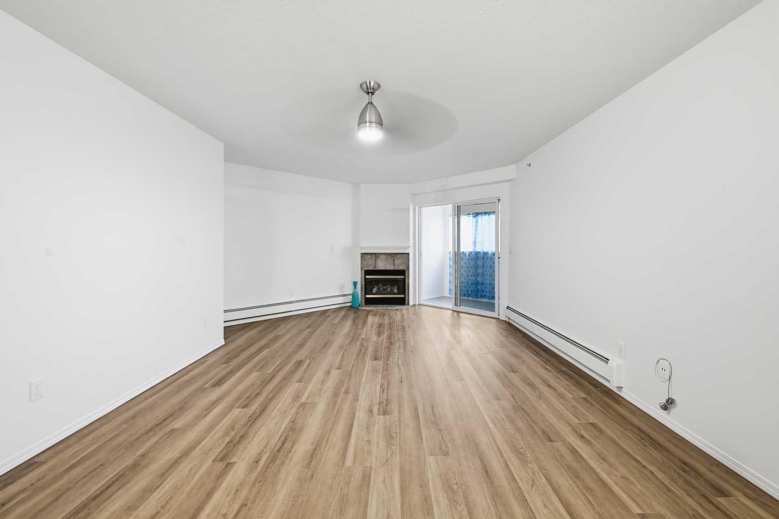 439, 165 Manora Place NE