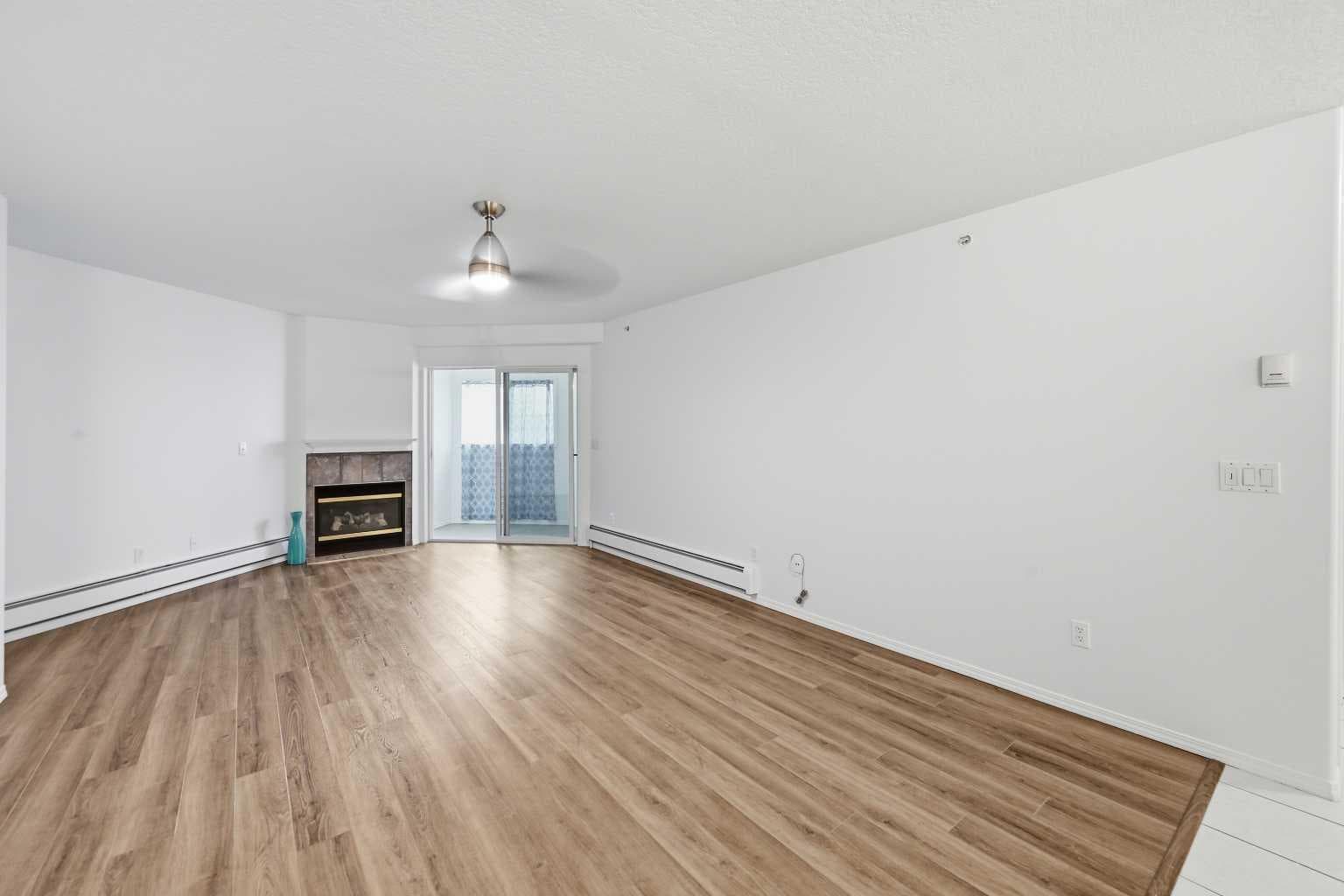 439, 165 Manora Place NE