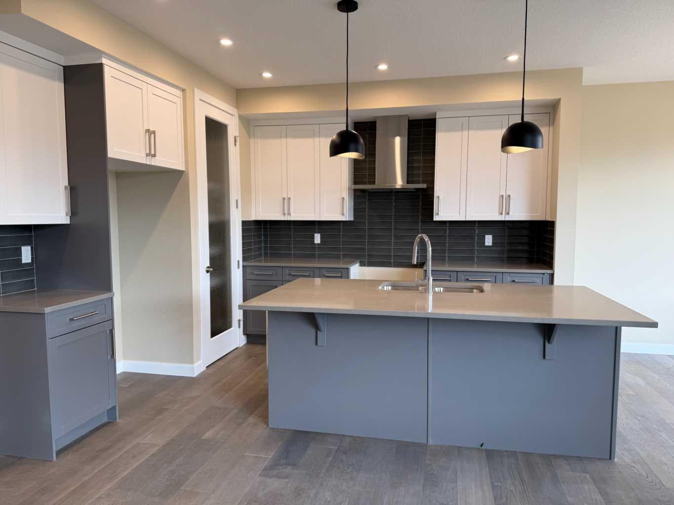 147 sundown Crescent 