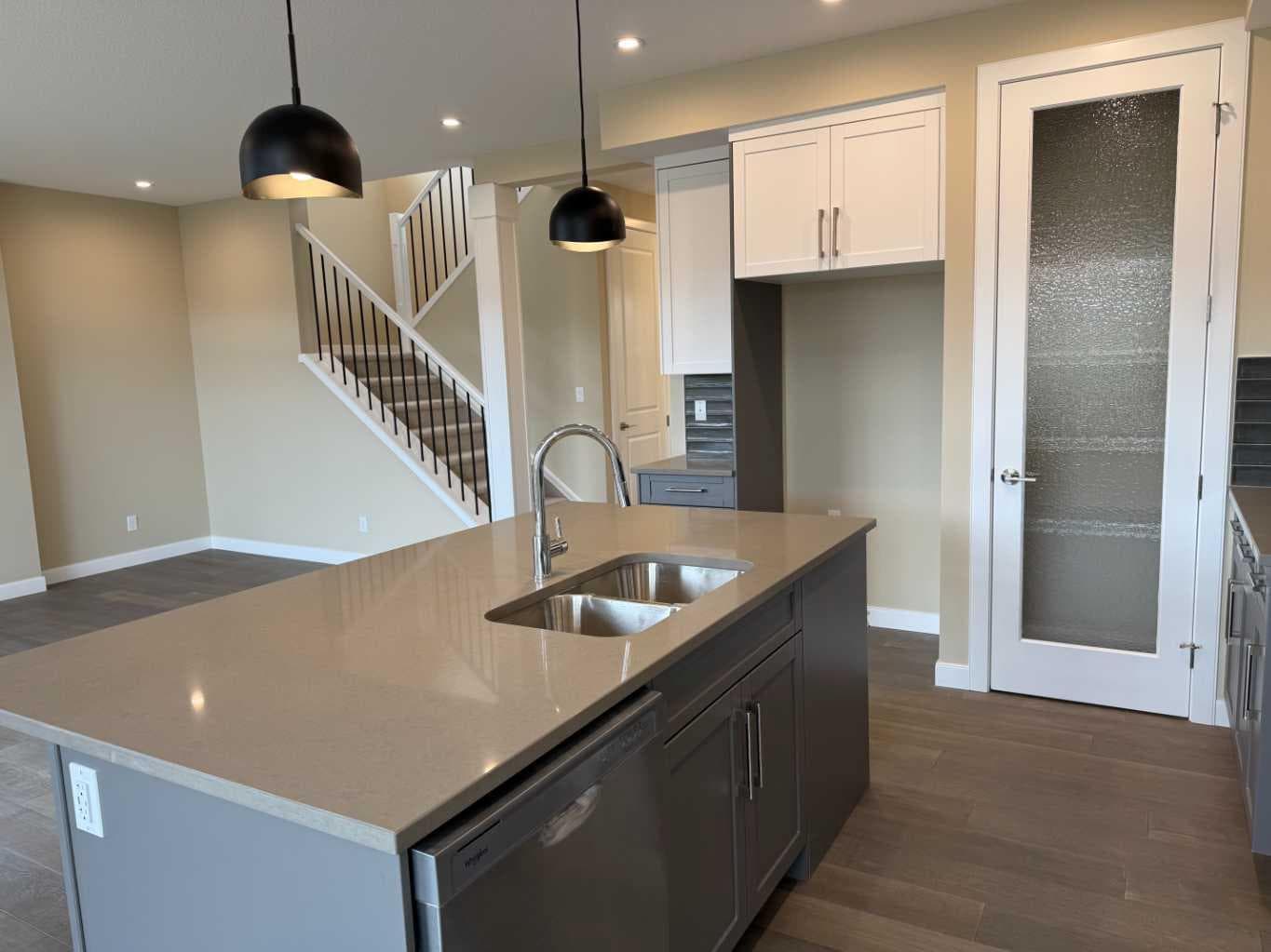 147 sundown Crescent 