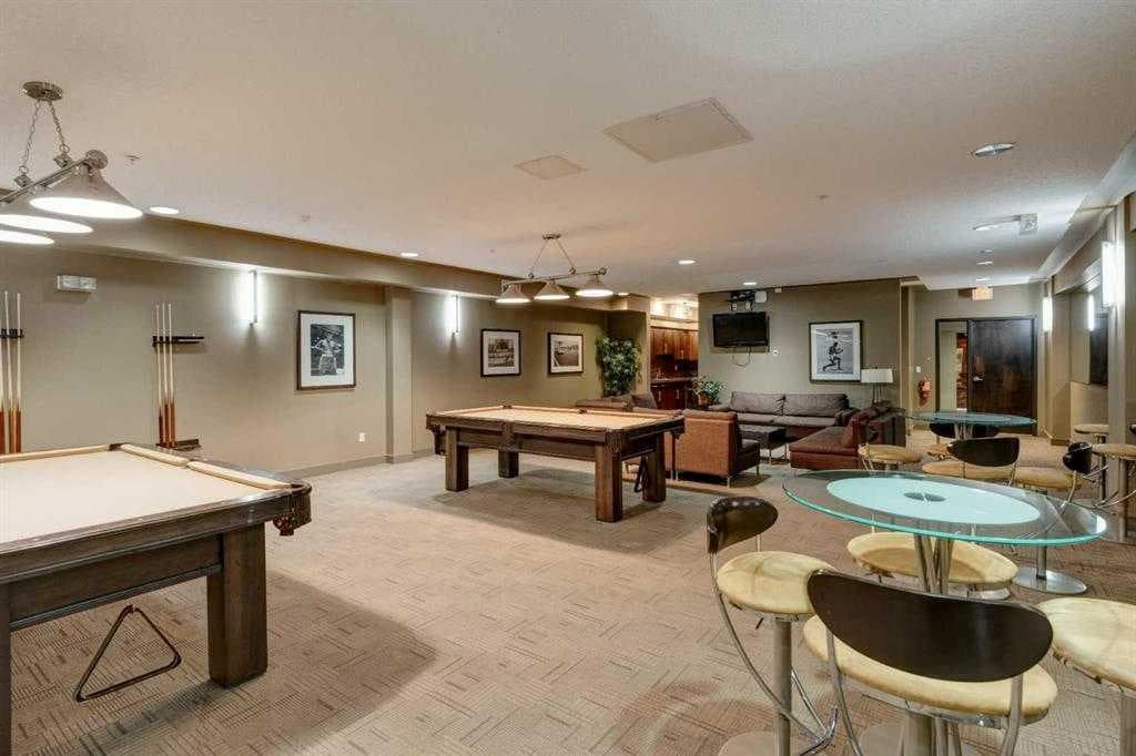 225, 63 Inglewood Park SE
