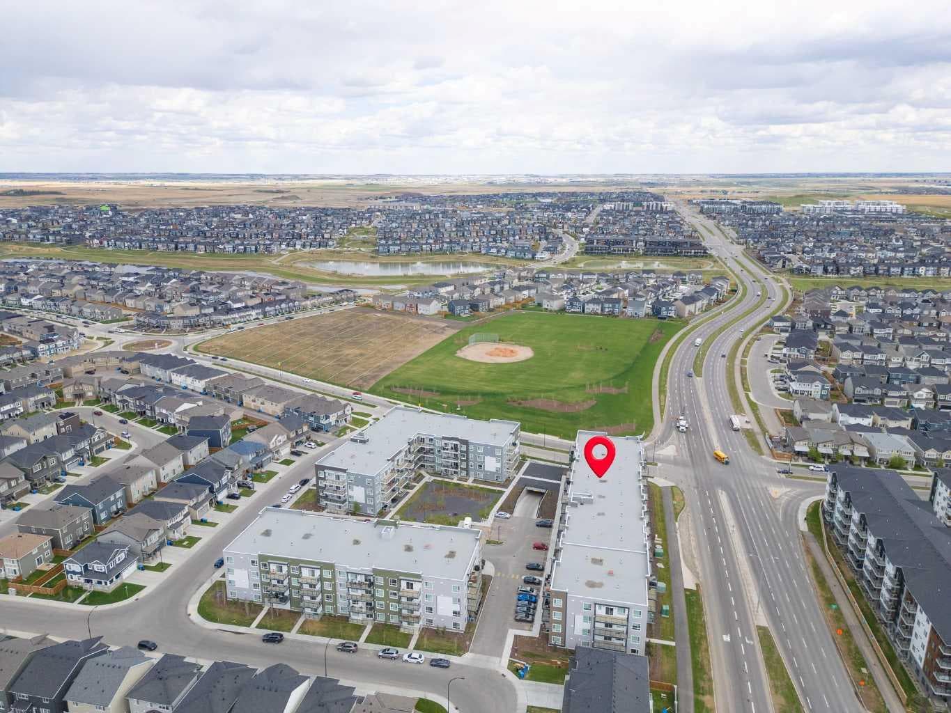3417, 33 Carringham Gate NW