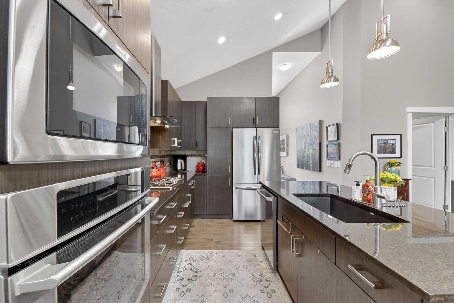 43 Cortina Villas SW