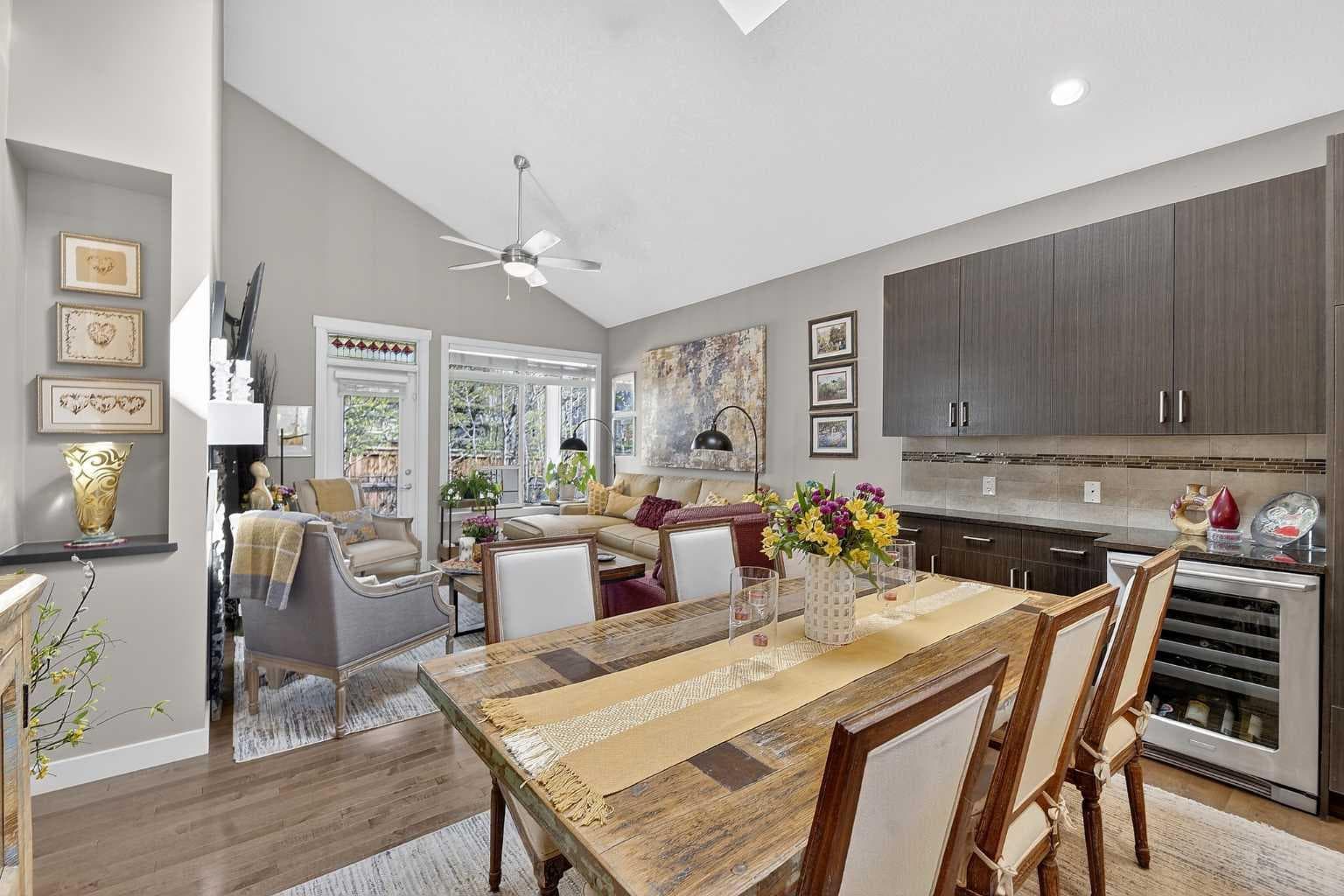 43 Cortina Villas SW