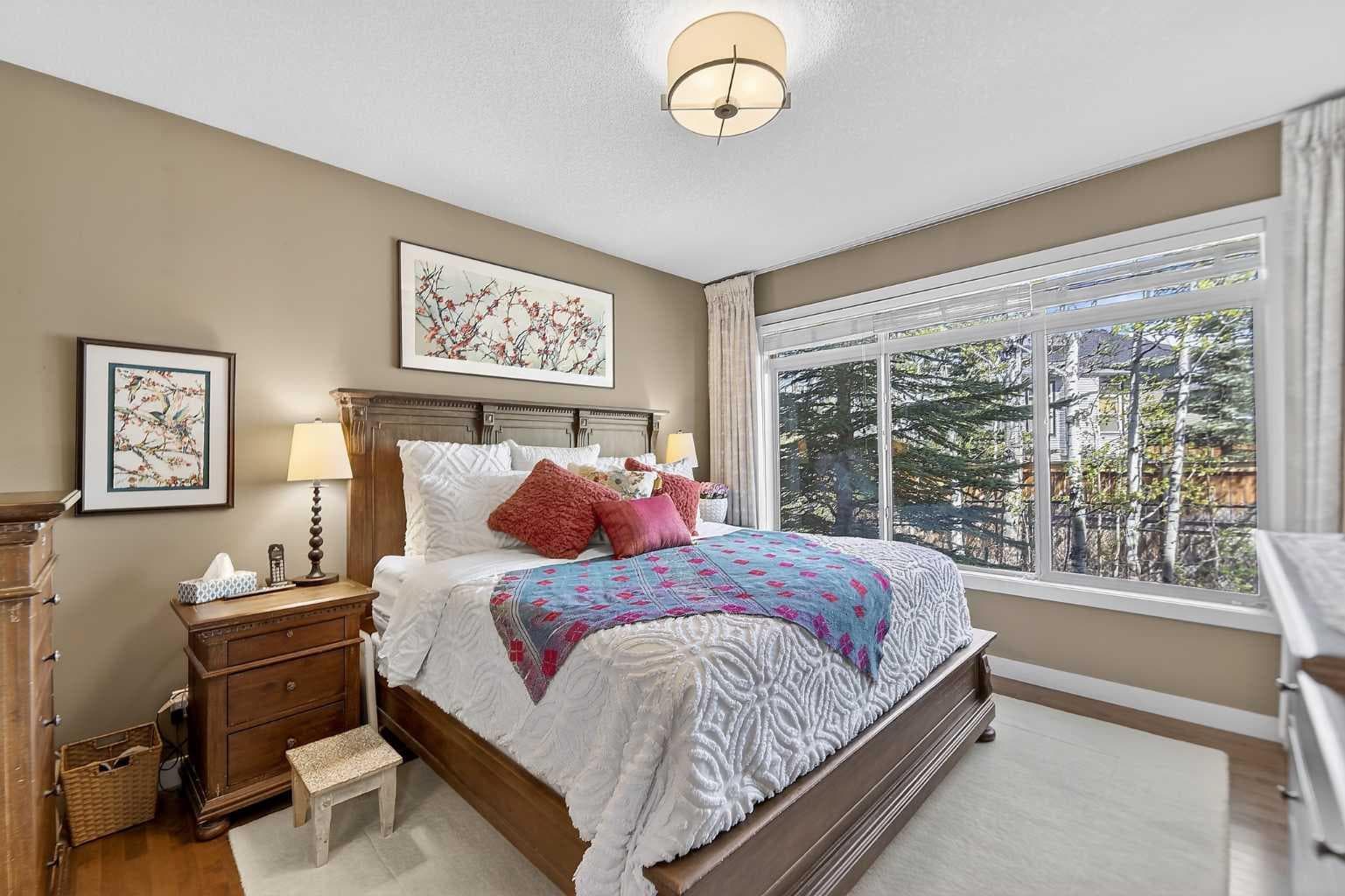 43 Cortina Villas SW