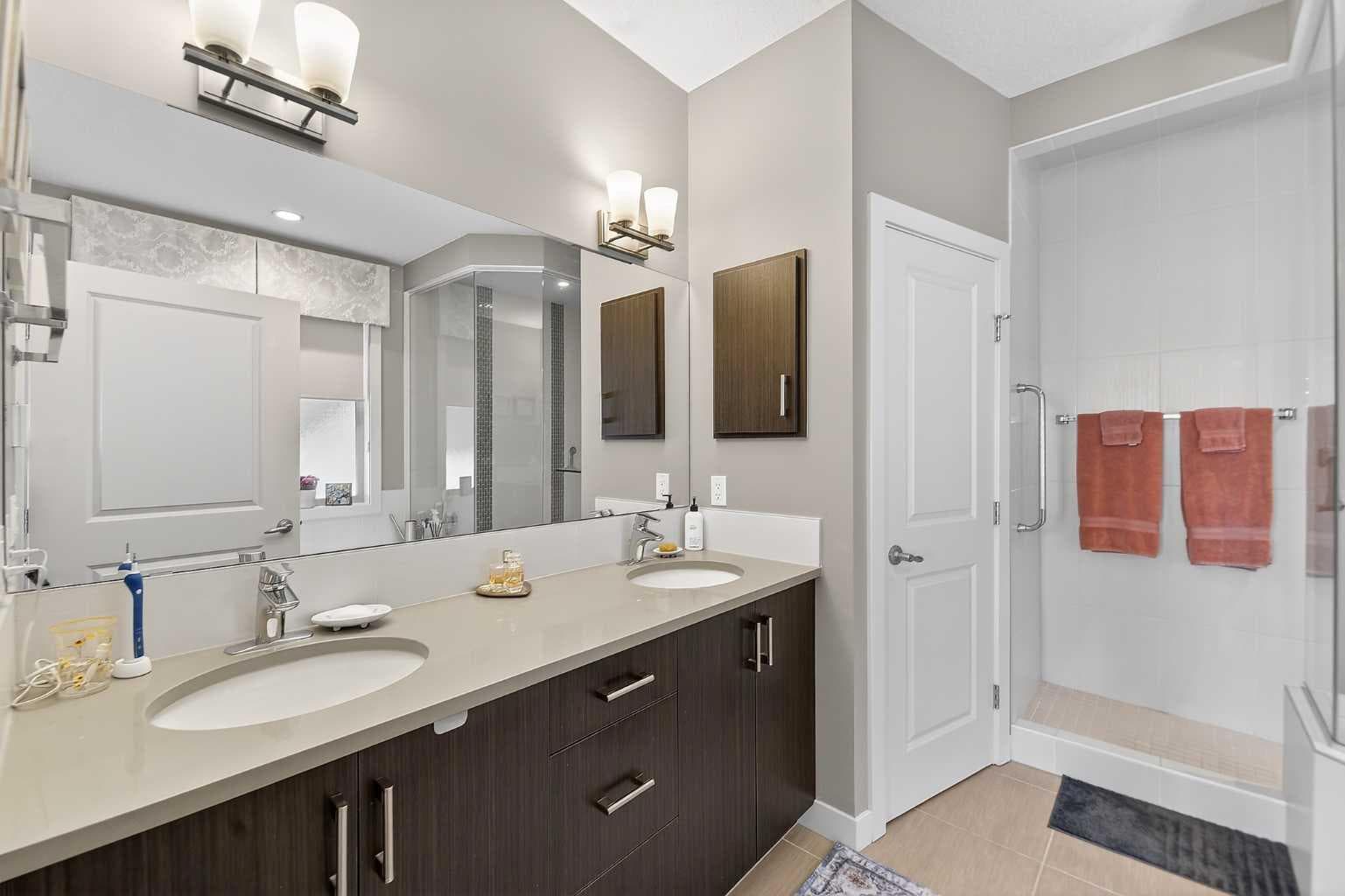 43 Cortina Villas SW