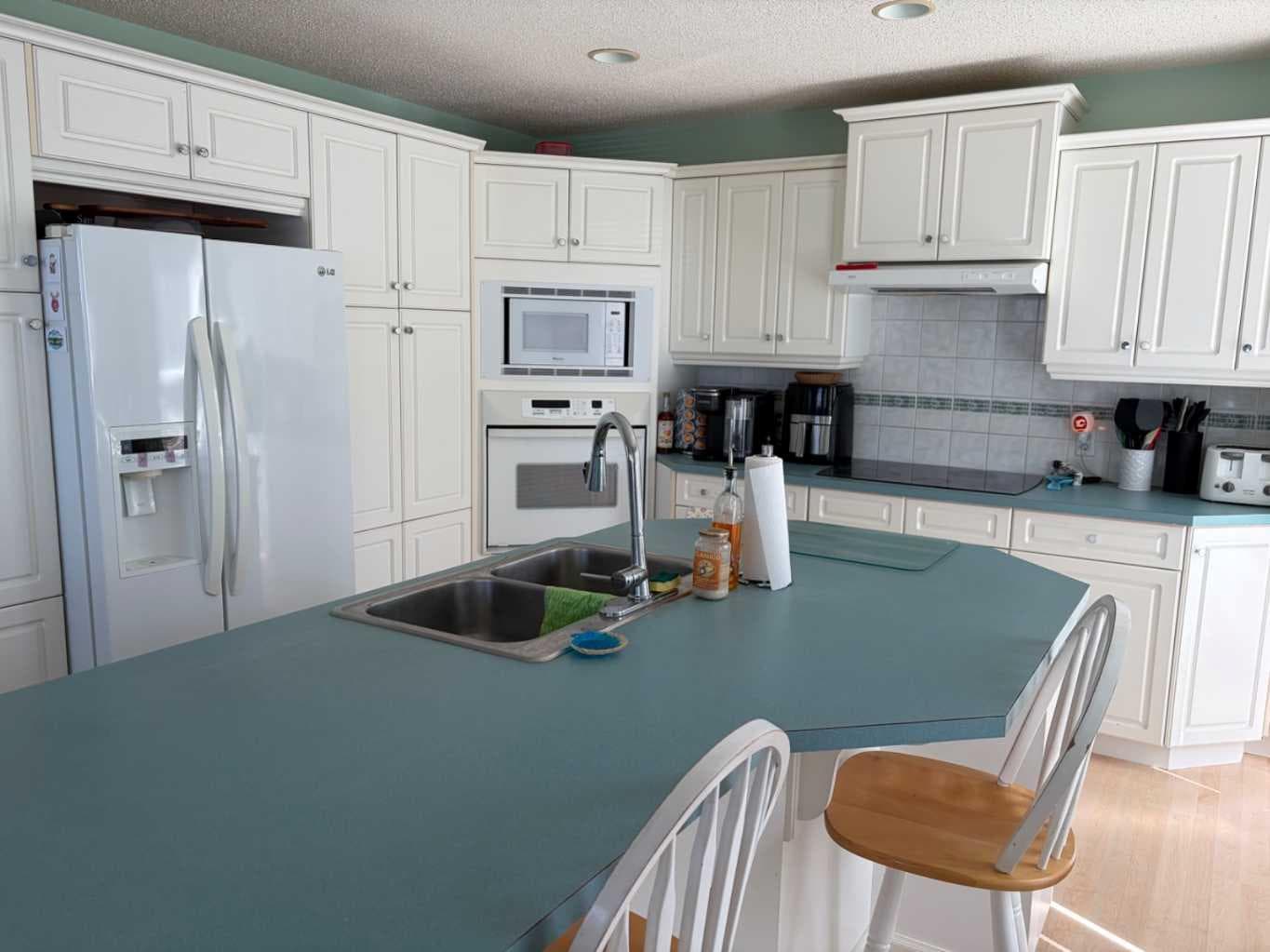 1065 East Chestermere Drive 