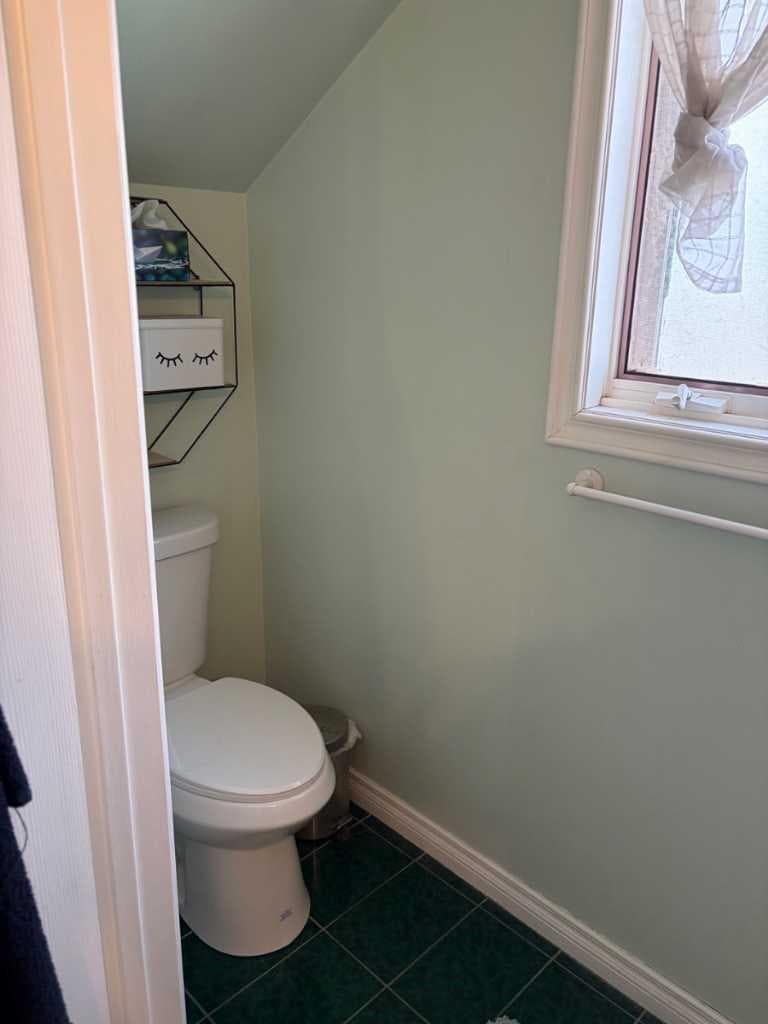 1065 East Chestermere Drive 
