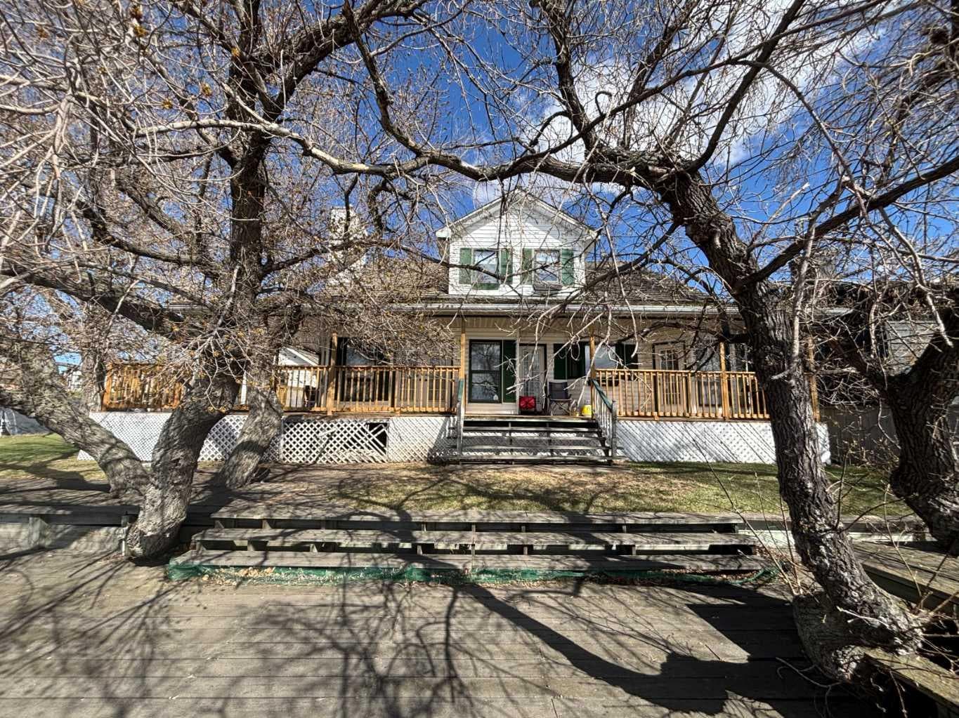 1065 East Chestermere Drive 
