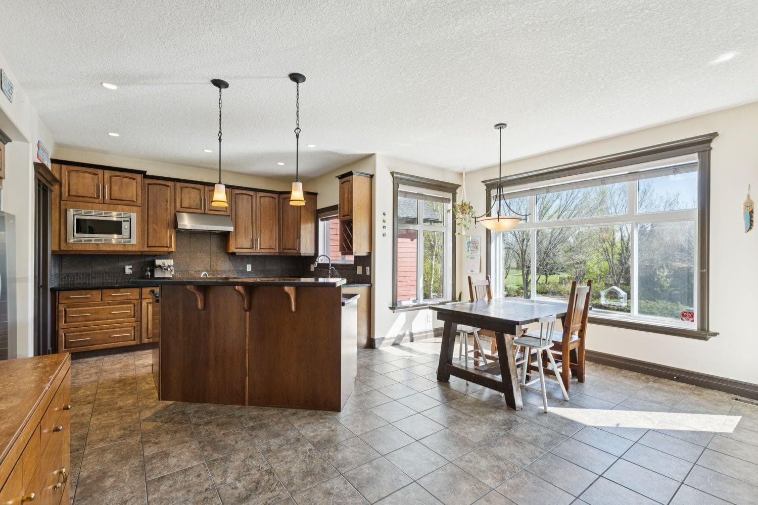 957 Coopers Drive SW