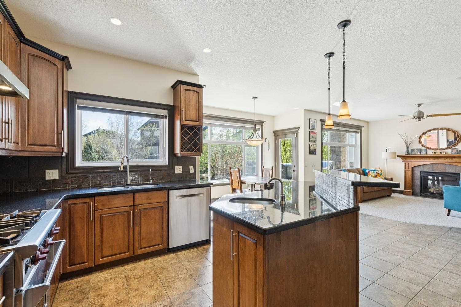 957 Coopers Drive SW