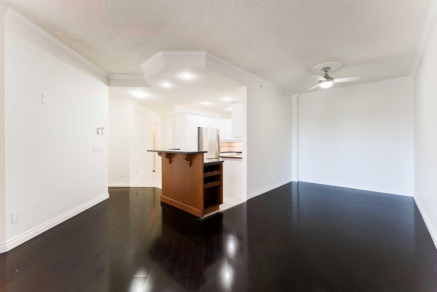 205, 200 Patina Court SW
