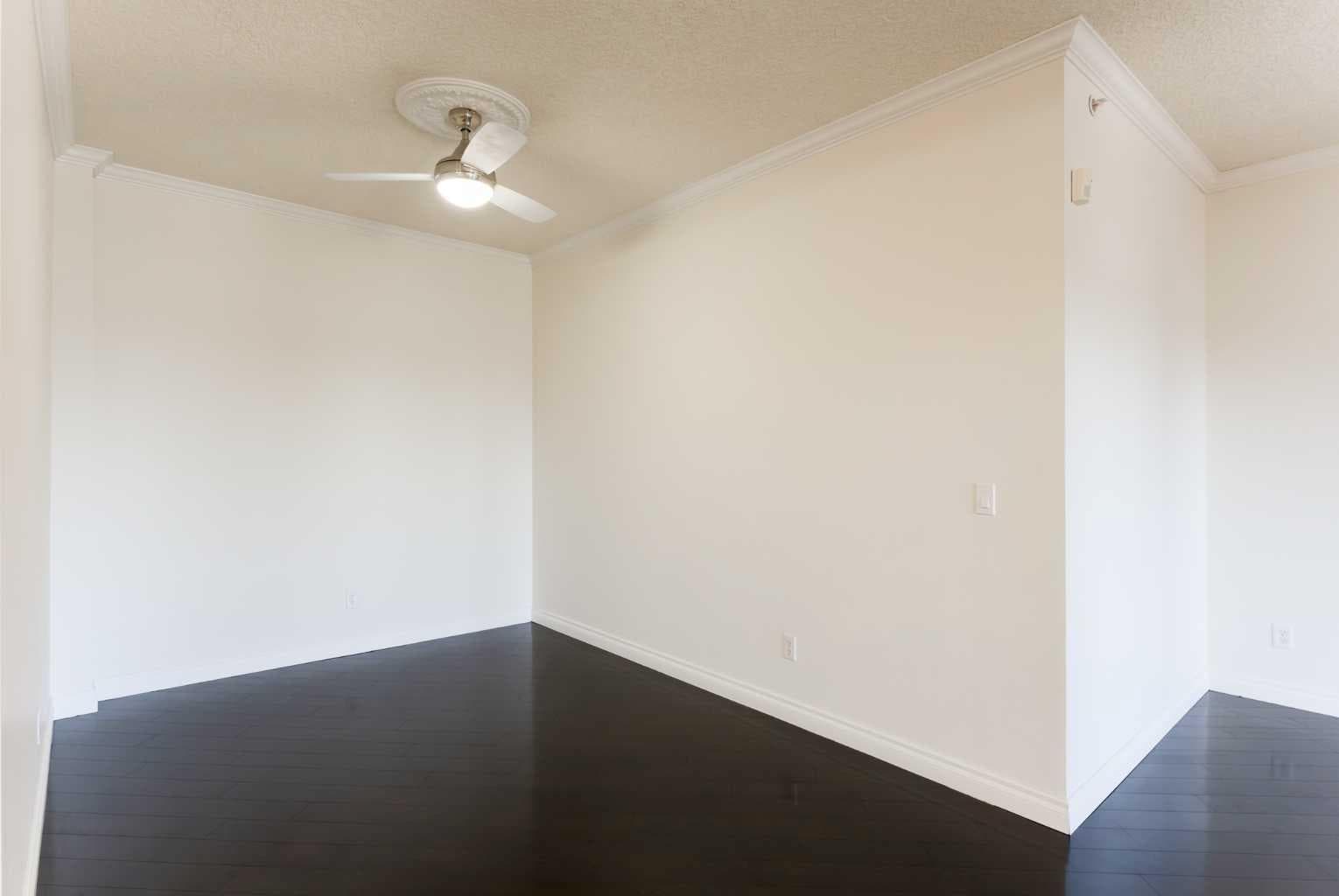 205, 200 Patina Court SW