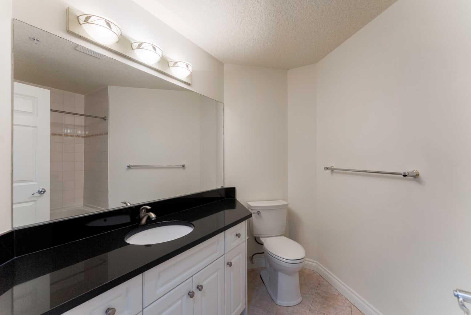 205, 200 Patina Court SW