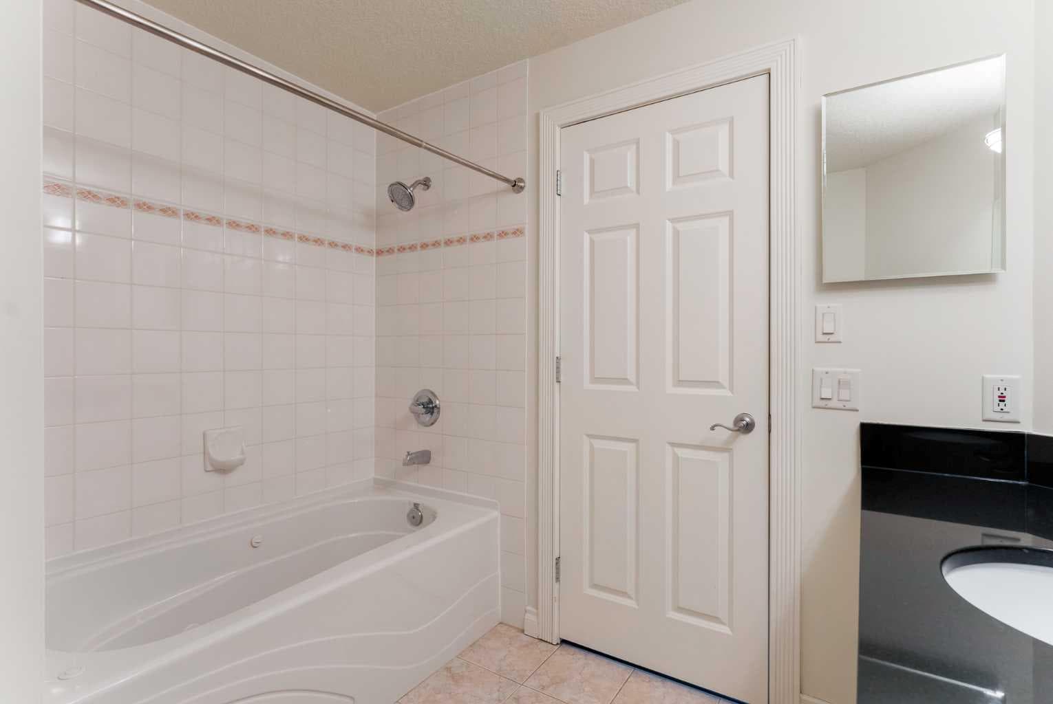 205, 200 Patina Court SW