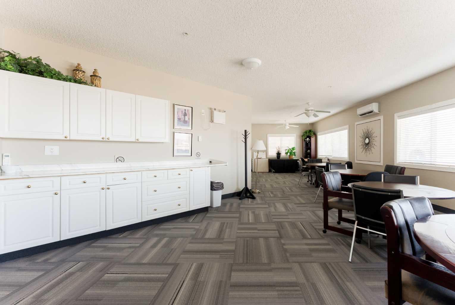 205, 200 Patina Court SW