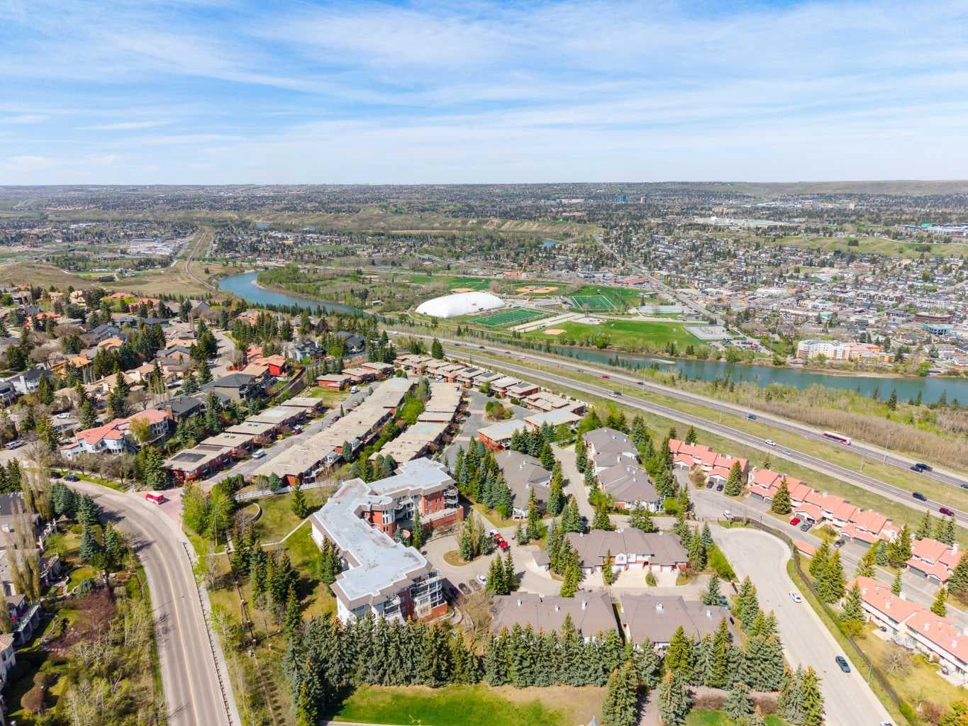 205, 200 Patina Court SW