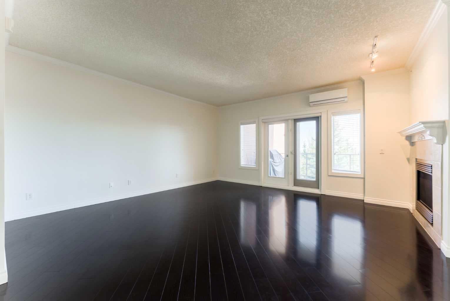 205, 200 Patina Court SW