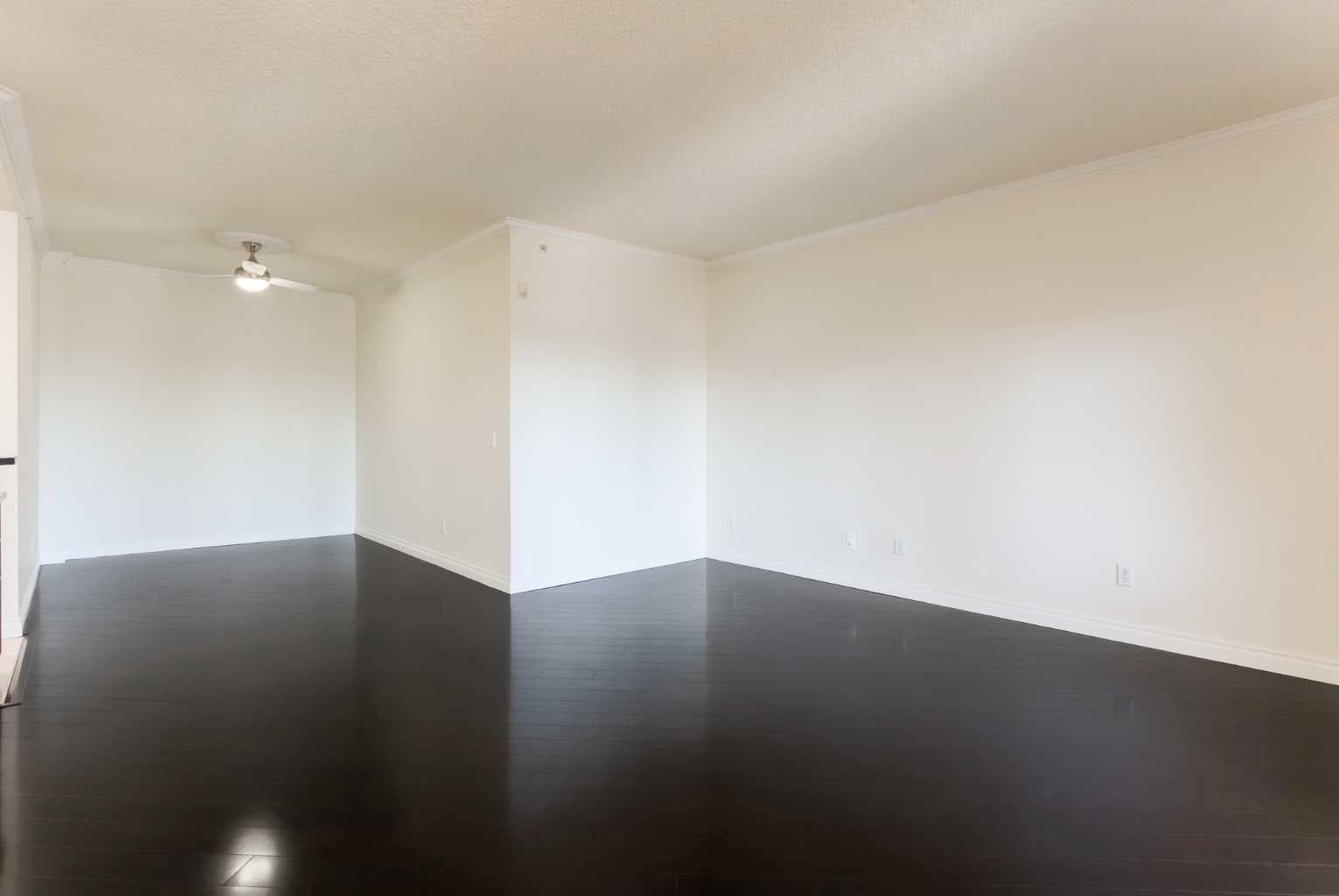 205, 200 Patina Court SW