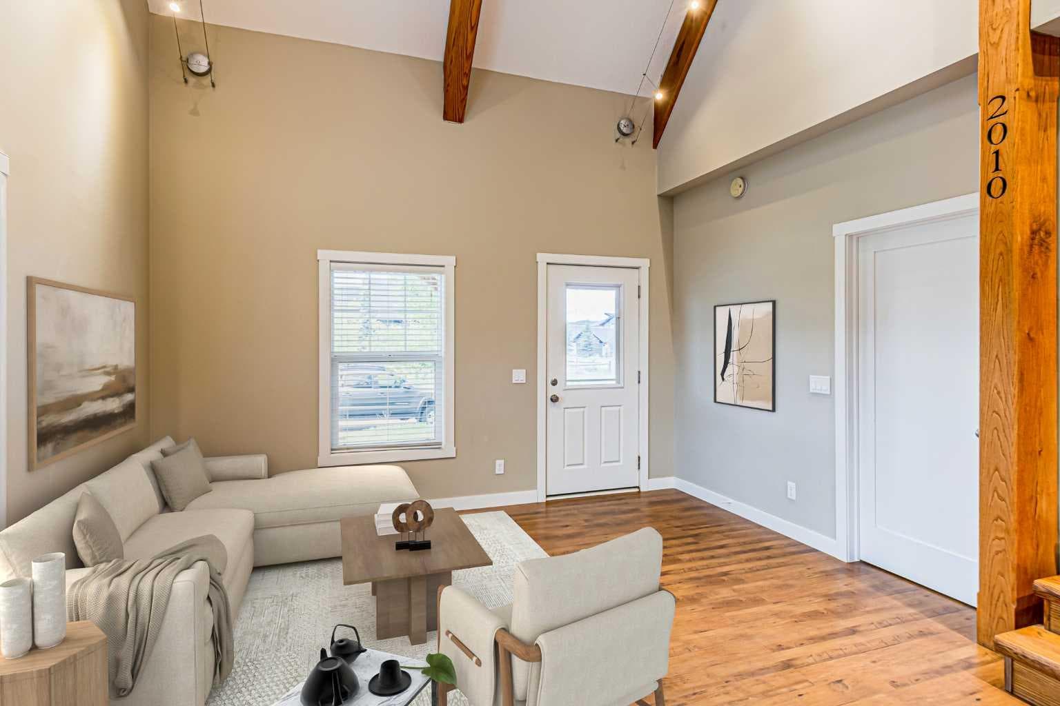 201 Cottageclub Crescent 