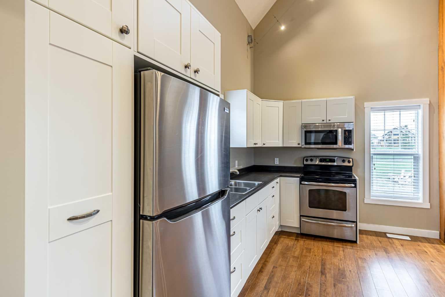 201 Cottageclub Crescent 