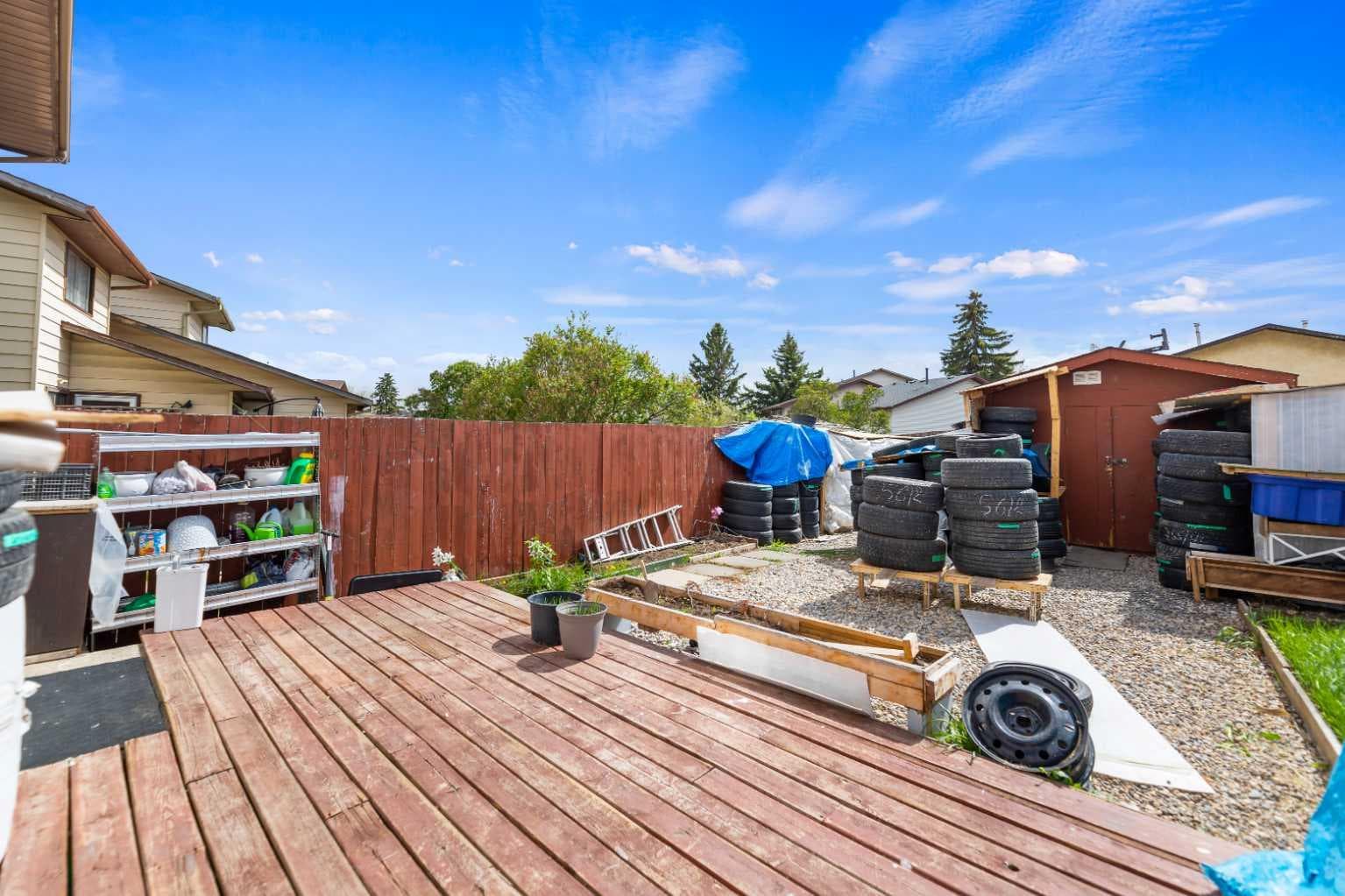 35 Templemont Drive NE