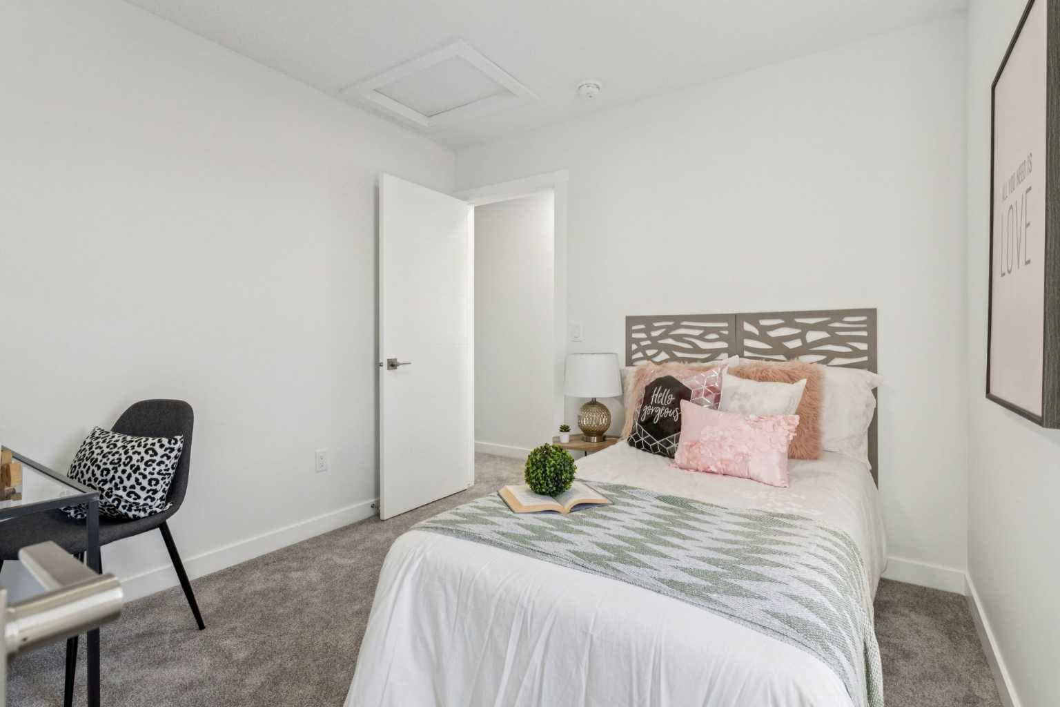 106, 95 Saddlecrest Circle NE