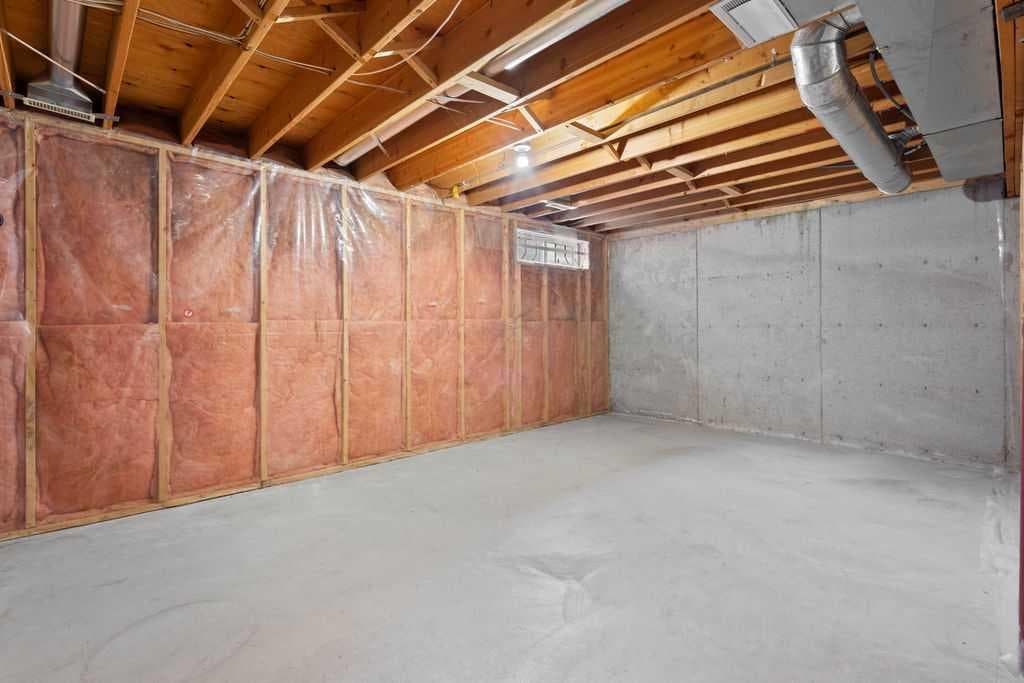 31 Silvergrove Close NW