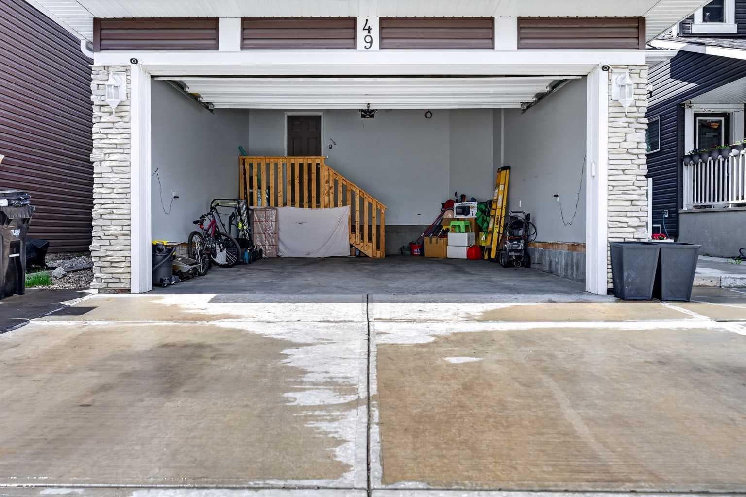 49 Redstone Heath NE