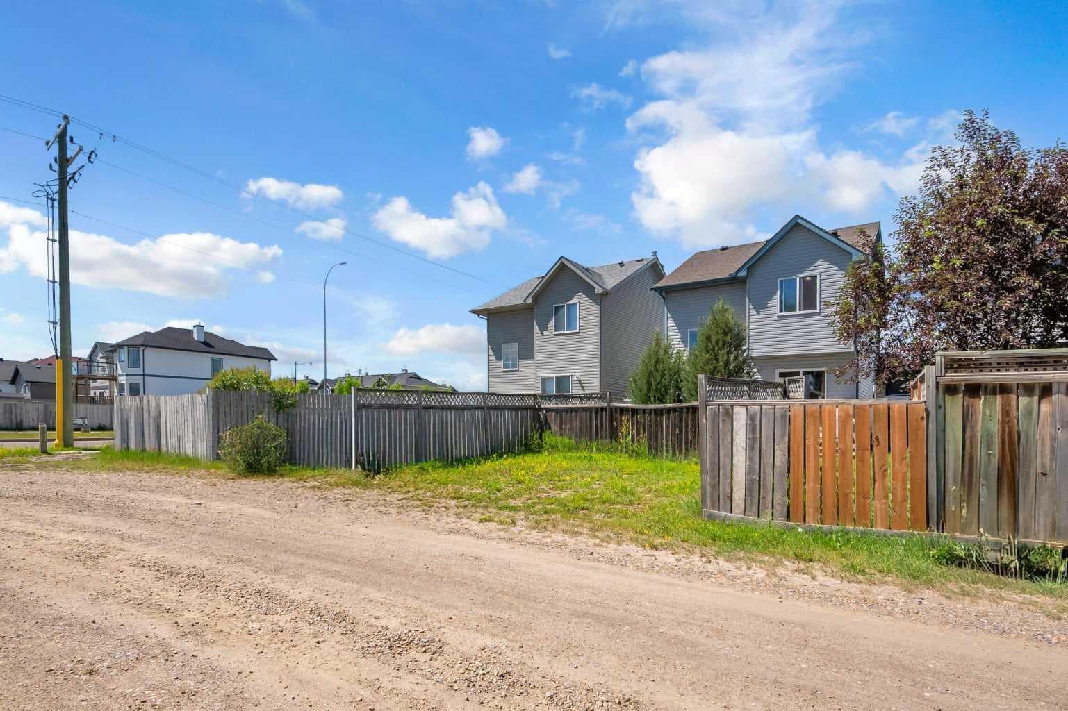 6 Saddlemont Way NE