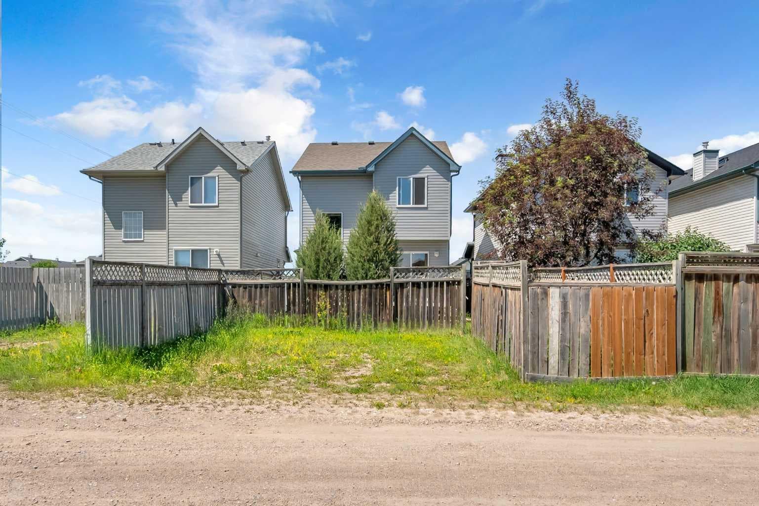 6 Saddlemont Way NE