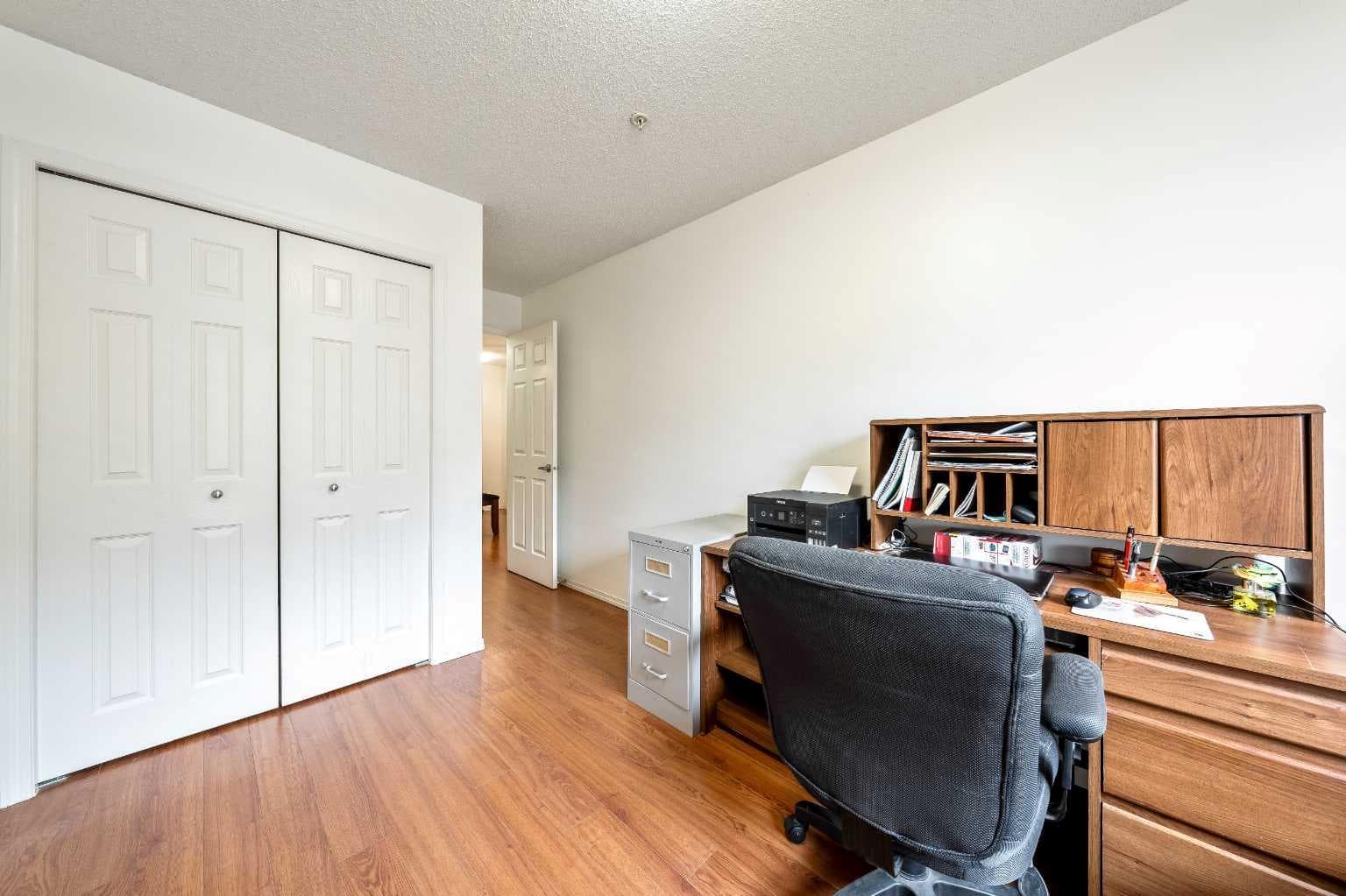 2132, 700 Willowbrook Road NW