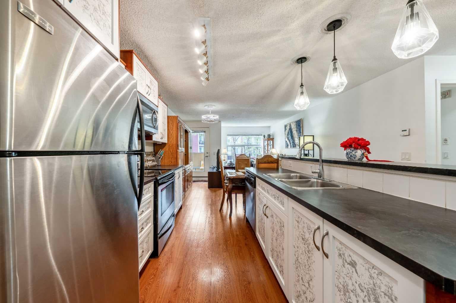 2132, 700 Willowbrook Road NW