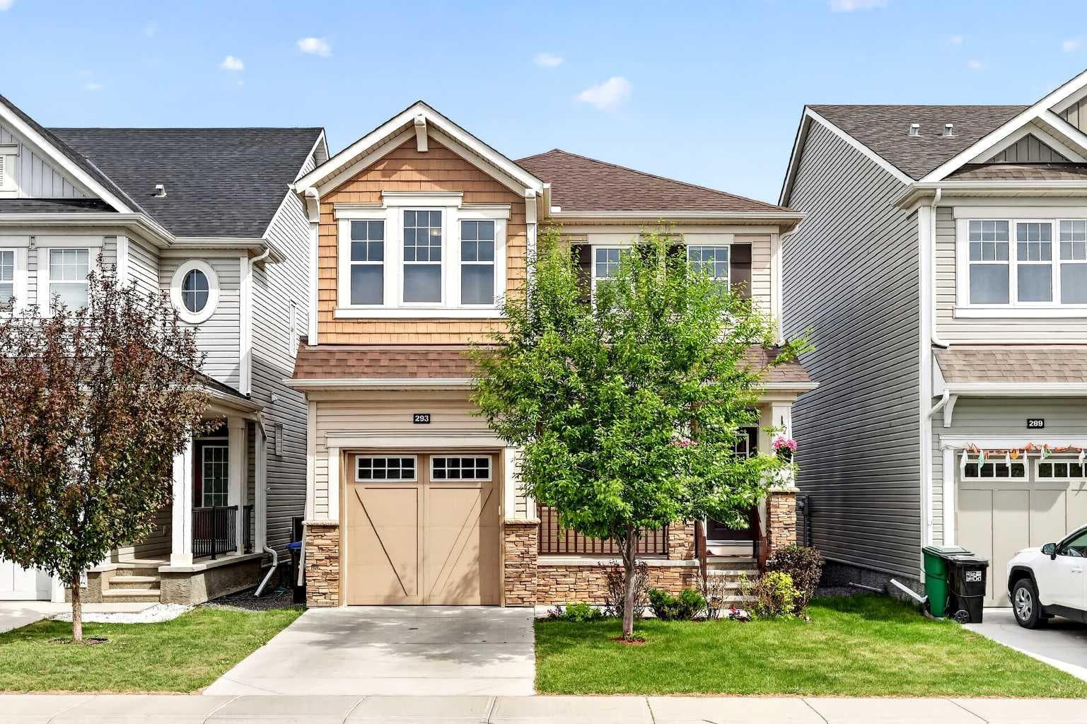 293 Windrow Crescent SW