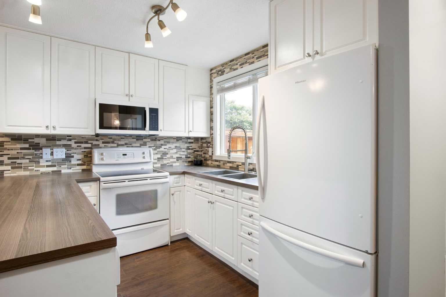 92, 630 Sabrina Road SW