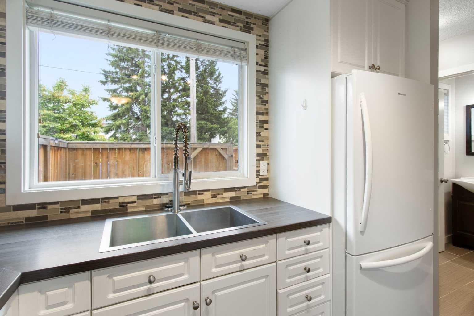 92, 630 Sabrina Road SW