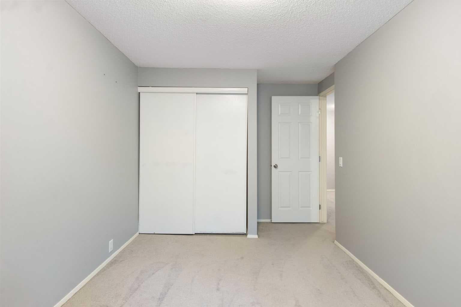 92, 630 Sabrina Road SW