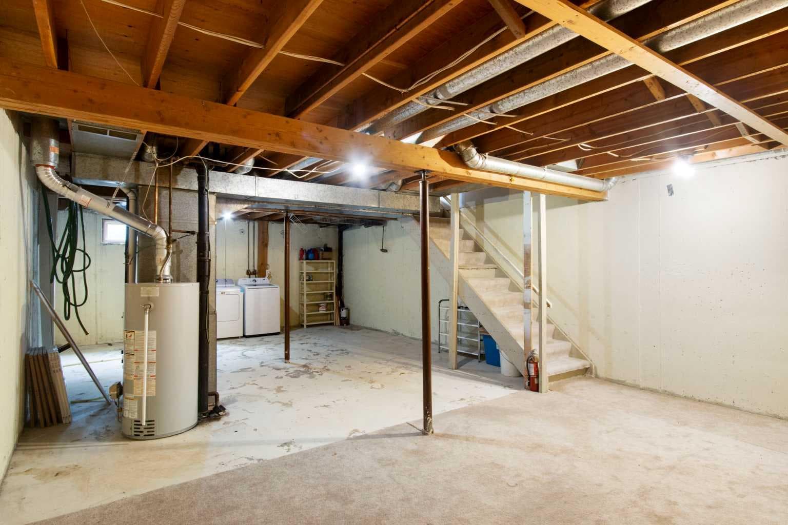 92, 630 Sabrina Road SW