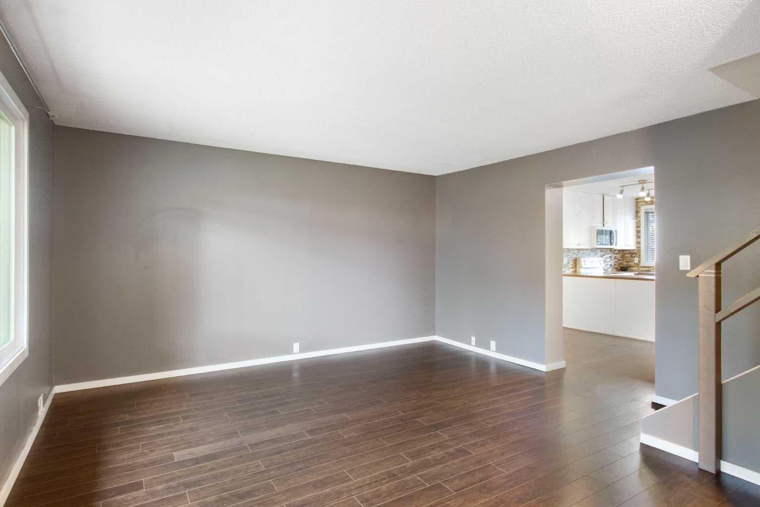 92, 630 Sabrina Road SW