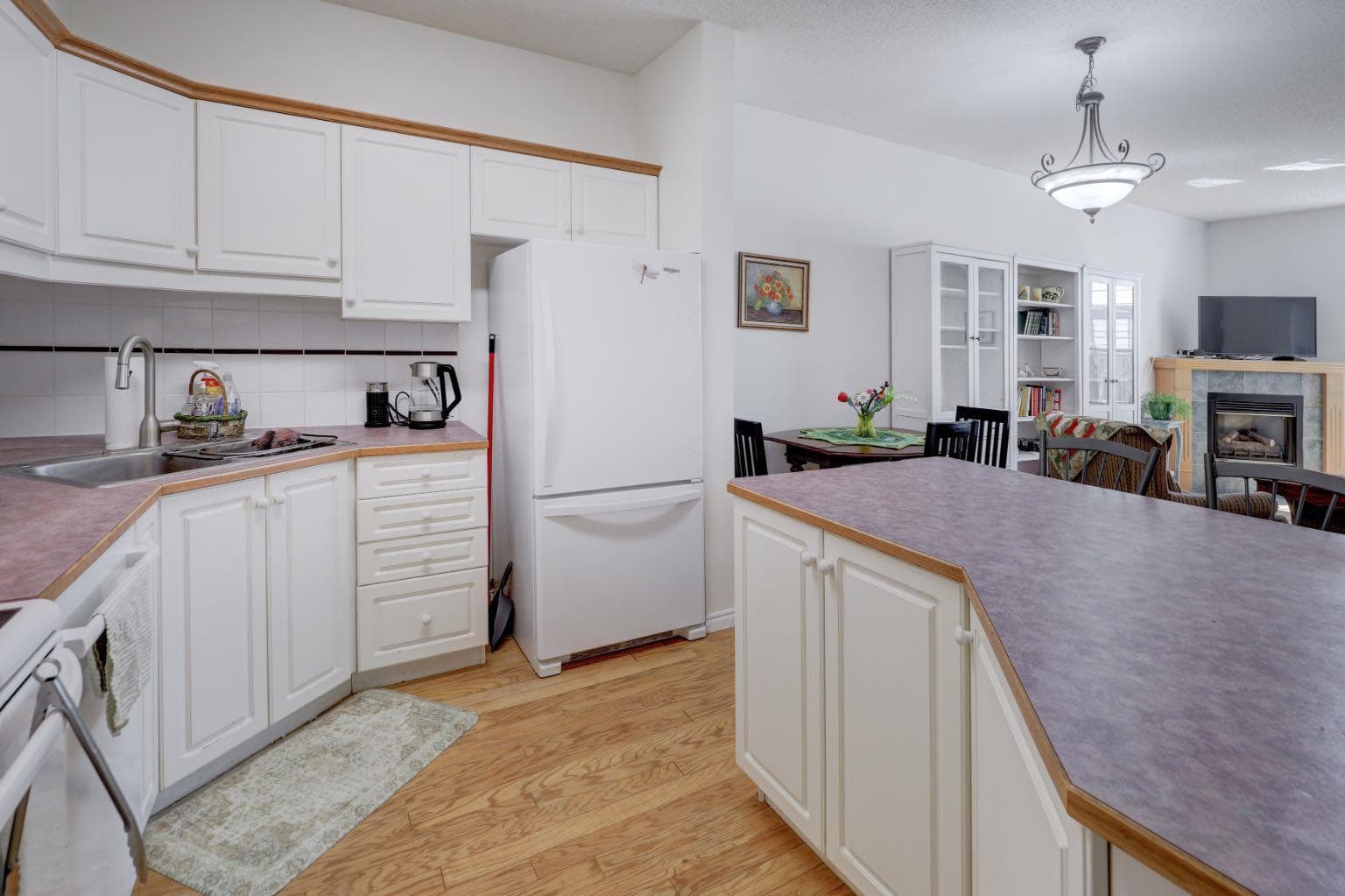 105, 4835 Dalhousie Drive NW