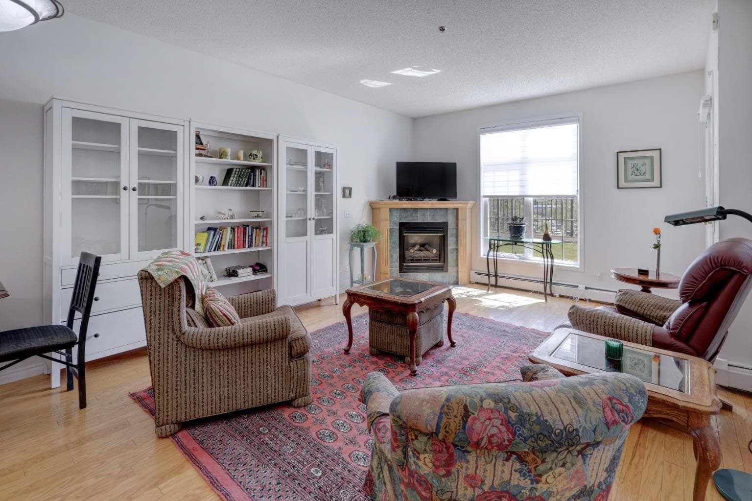 105, 4835 Dalhousie Drive NW