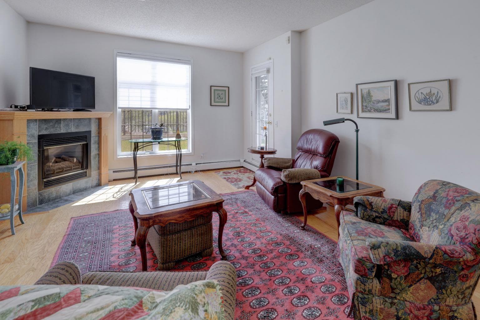 105, 4835 Dalhousie Drive NW