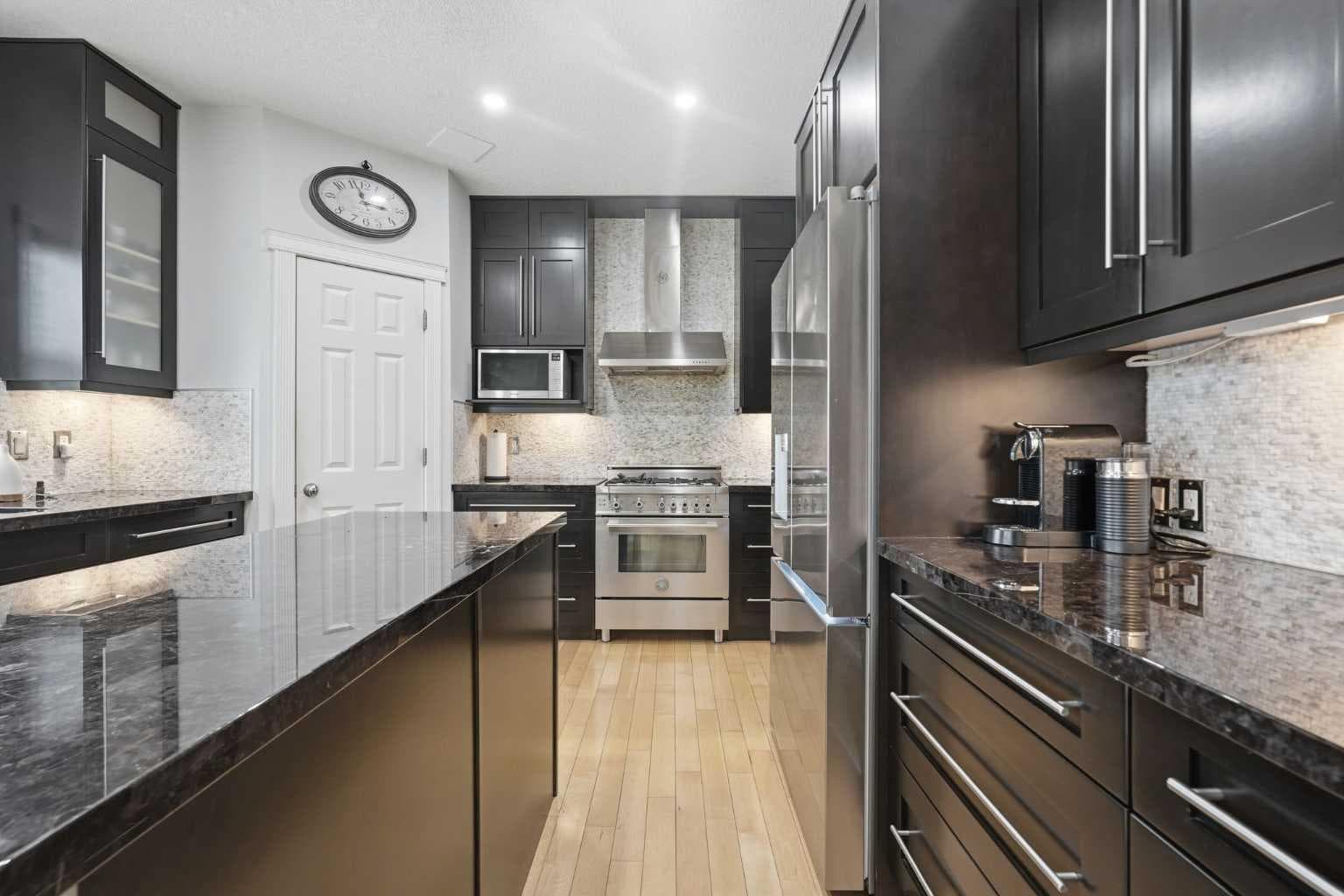 130 Garrison Square SW