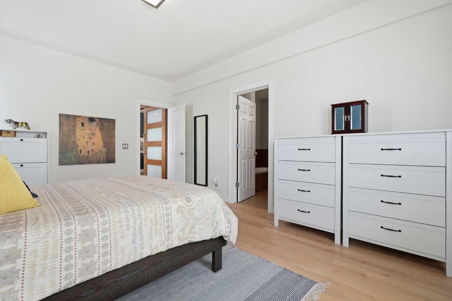 130 Garrison Square SW