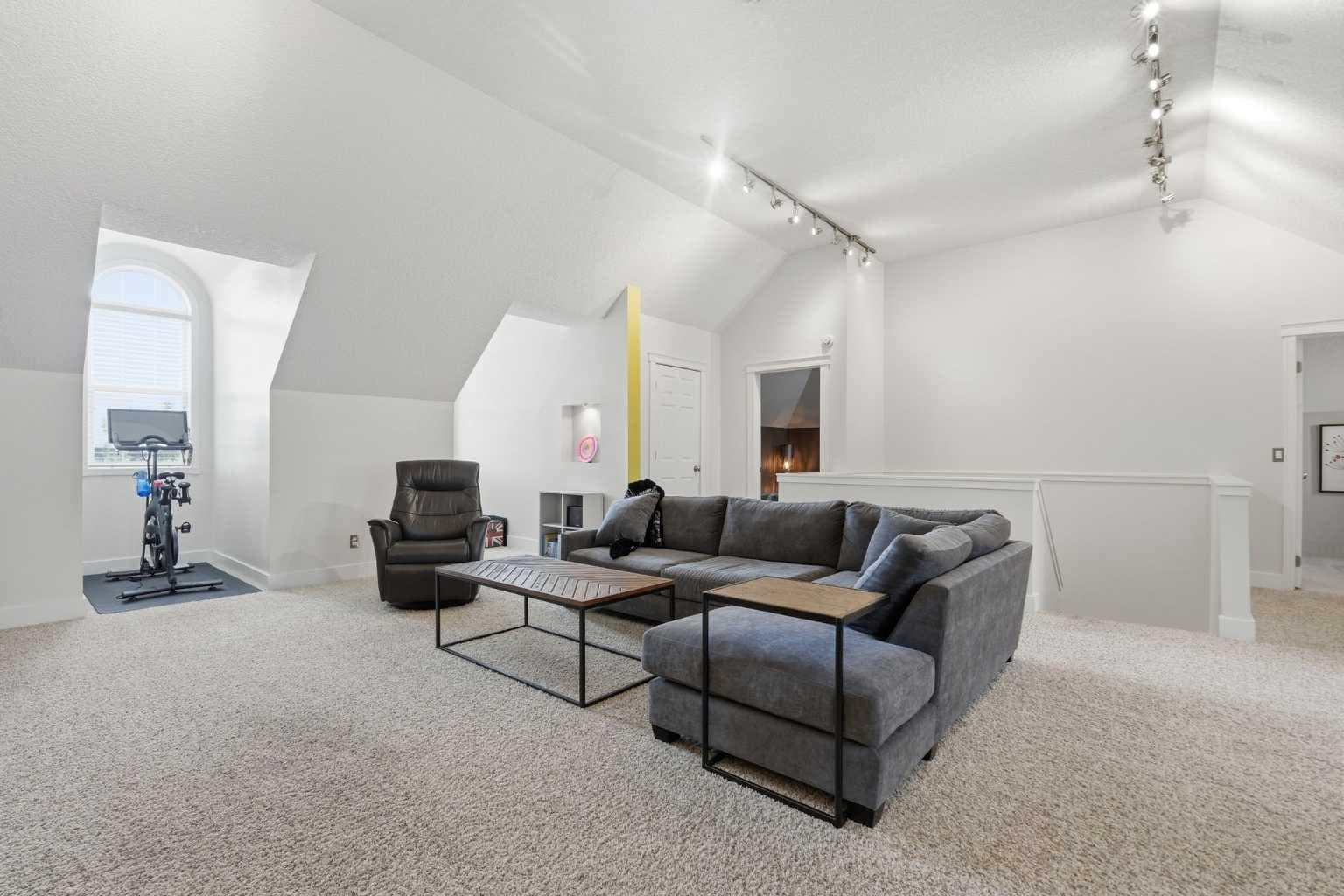130 Garrison Square SW