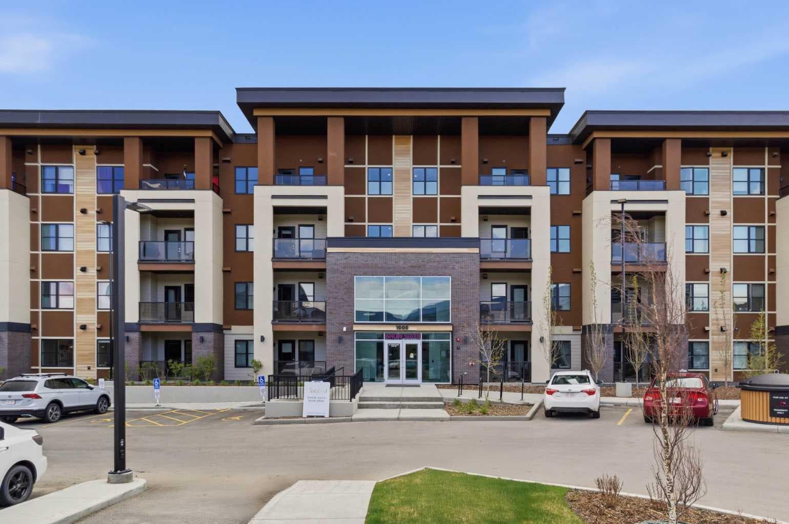 1306, 81 Arbour Lake View NW