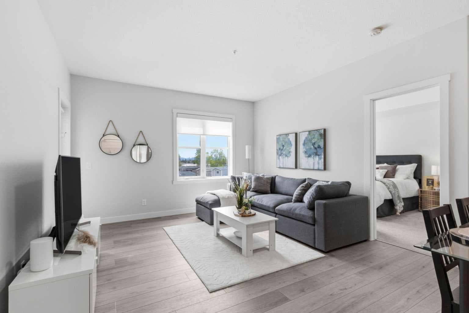 1306, 81 Arbour Lake View NW