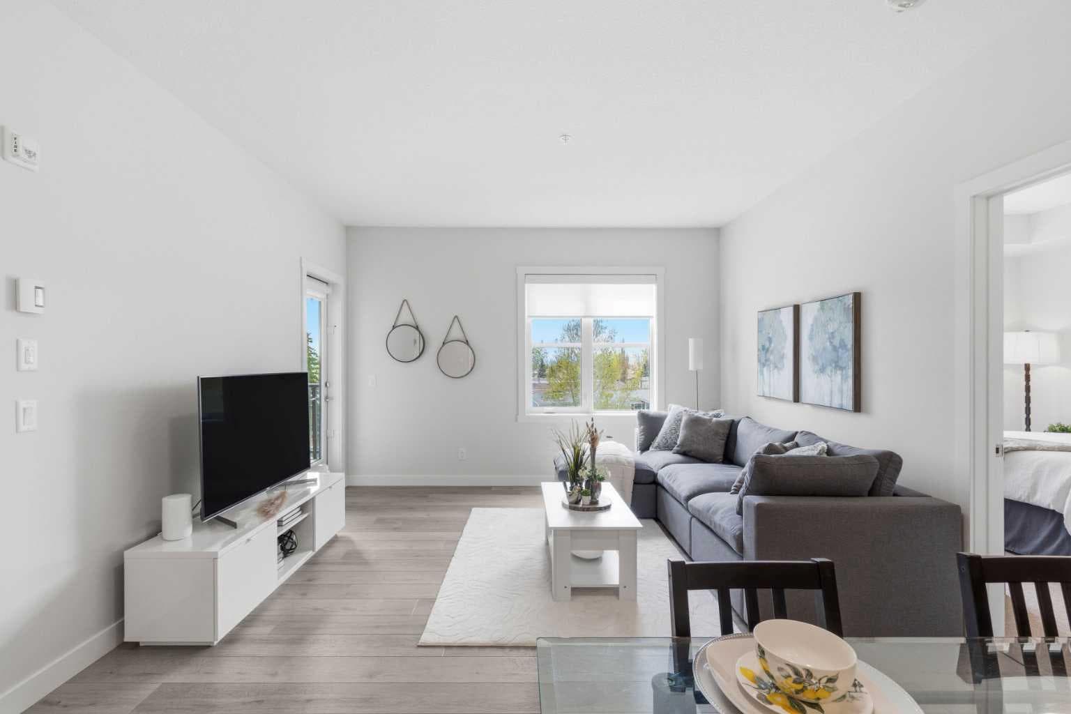 1306, 81 Arbour Lake View NW