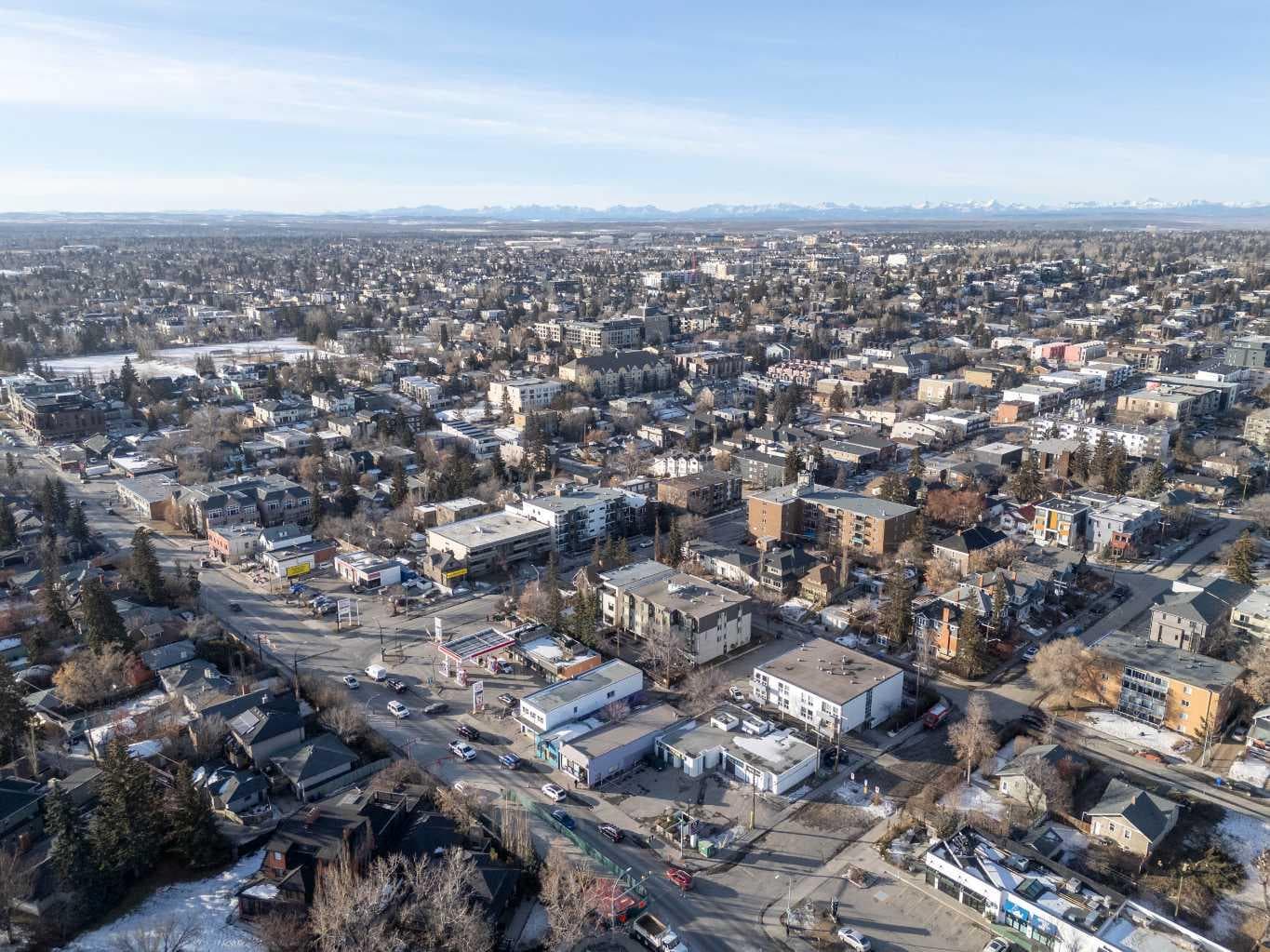 2611, 2613, 2615 14 Street SW